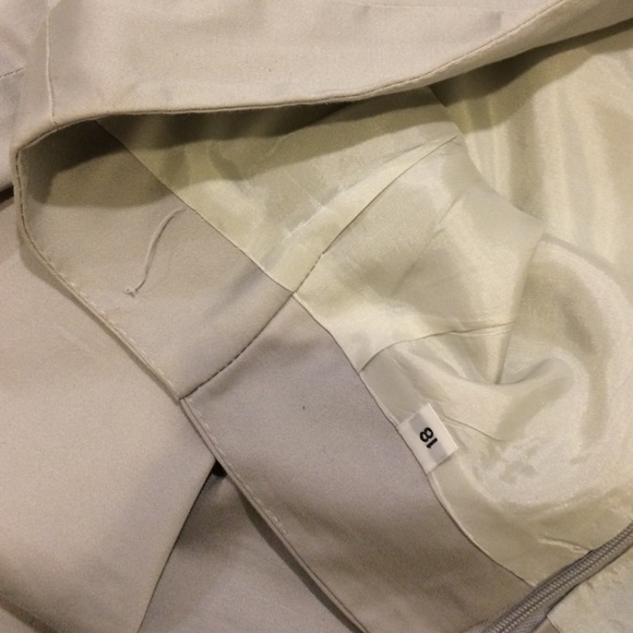 Skirt - Picture 4 of 4