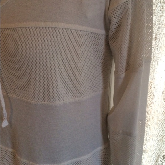 Tunic - Picture 3 of 4