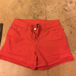 Gap red short