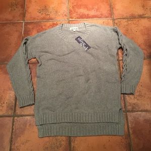 Olive & Oak dove grey sweater w/embellishment BNWT
