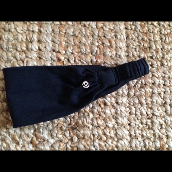 Wide Lululemon headband