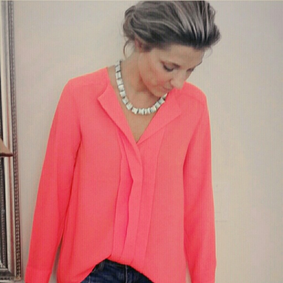 B. Styled - Picture 3 of 7