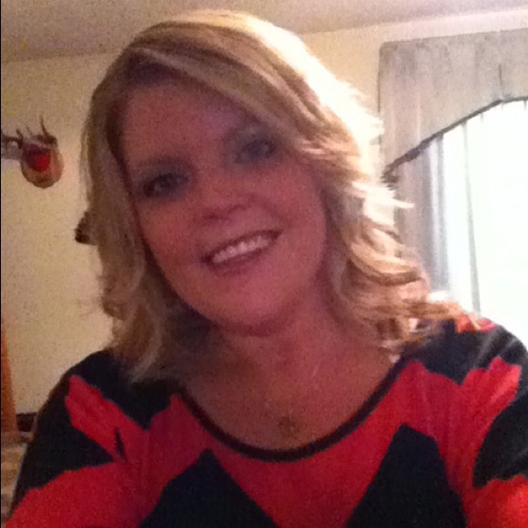 Meet your Posher, Delana
