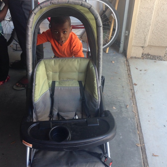 2 in 1 kids stroller - Picture 3 of 3