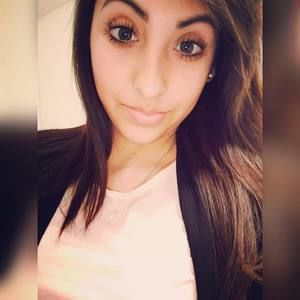 Meet your Posher, Felisha