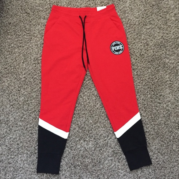 *M* vs PINK skinny collegiate