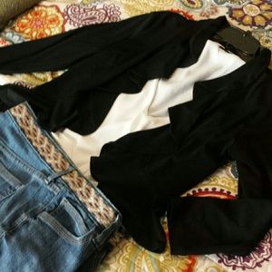 Cardigan with ruffled collar