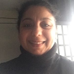 Meet your Posher, Ana