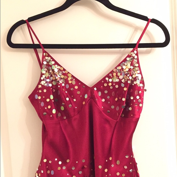 Red Sequence Top