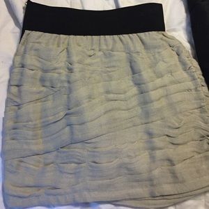 Brand new grey skirt