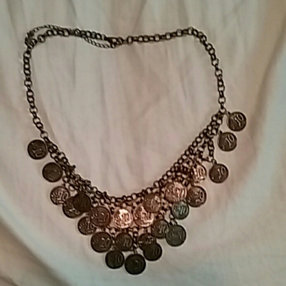 statment necklace