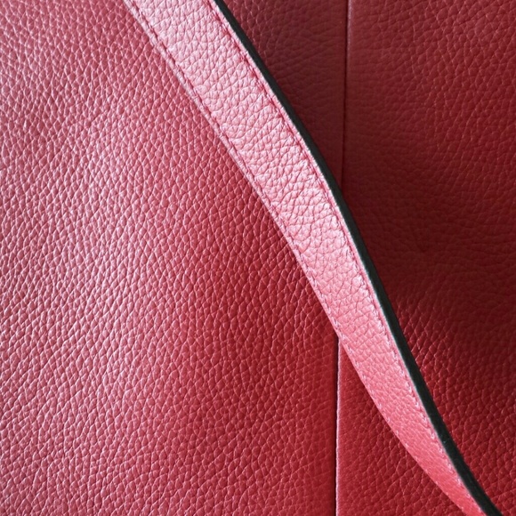 Coach Bag - Picture 2 of 4