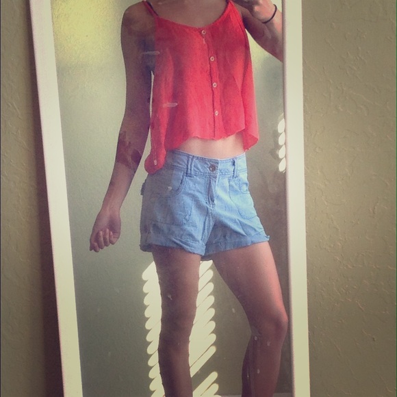 Tank with shorts. - Picture 1 of 2