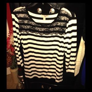 Roz & Ali Black and Cream Striped Sweater