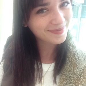 Meet your Posher, Vera