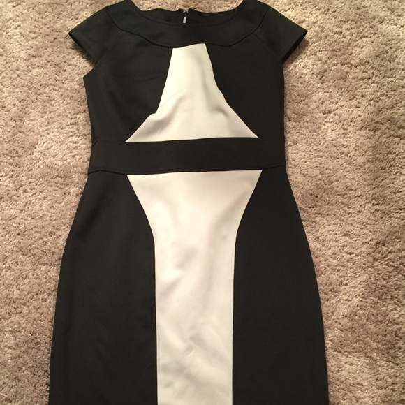 Julian  Dresses & Skirts - Mod black white bodycon bandage dress 6