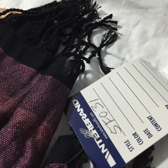Scarf - Picture 2 of 2