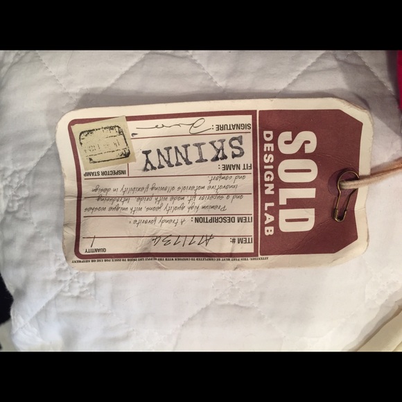 SOLD brand Design Lab Jeans - Picture 3 of 4