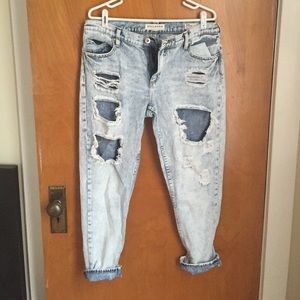 Boyfriend ripped jeans