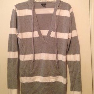 Hooded sweater