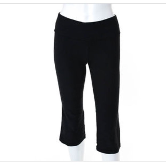 Lululemon Black flared cropped leggings