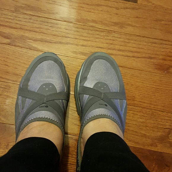 Nturalizer B Zees, stretch sneakers
