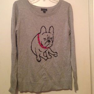 Bulldog gray sweater