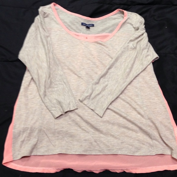 Two shirt bundle! Both know great condition - Picture 2 of 2