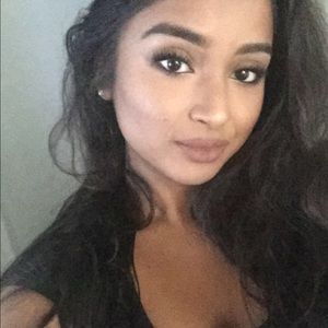 Meet your Posher, Fariha