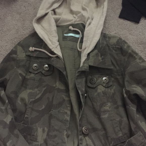 Camo jacket - Picture 1 of 2