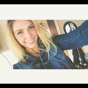 Meet your Posher, Sierra