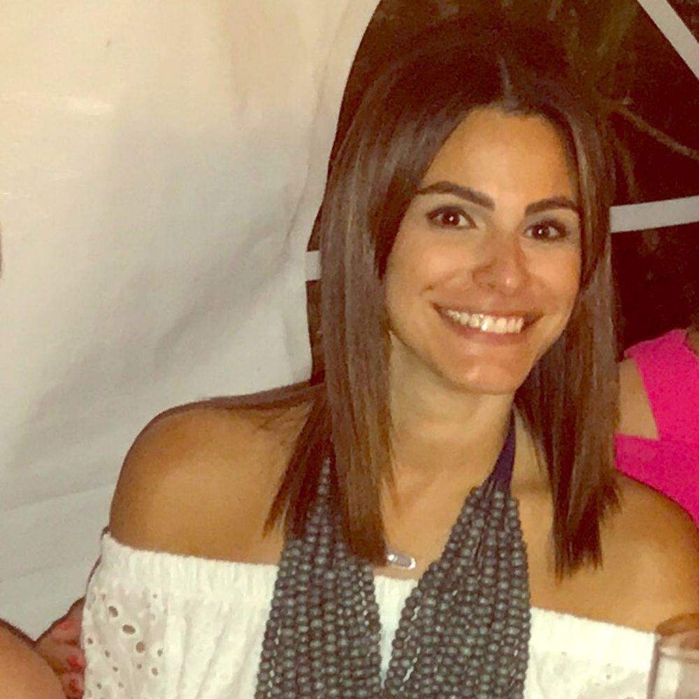 Meet your Posher, Adriana
