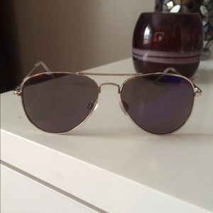 Aviator sunglasses