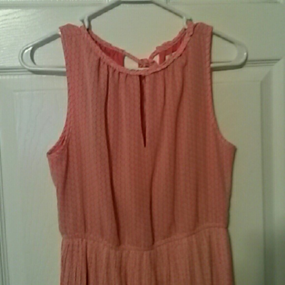 Dress - Picture 2 of 4