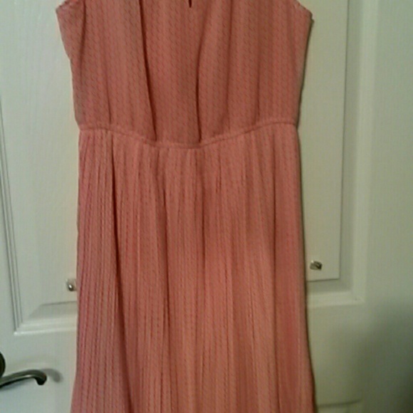 Dress - Picture 3 of 4
