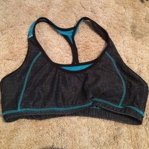 Sports bra