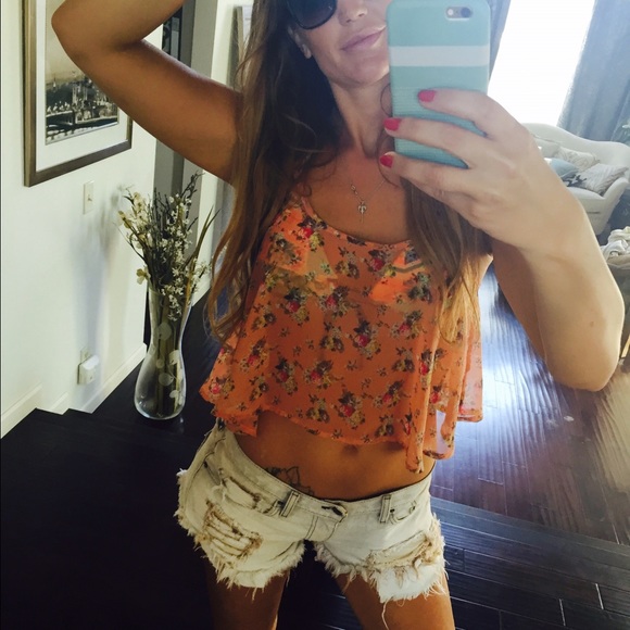 Meet your Posher, Jenni #lgtb - Picture 2 of 4