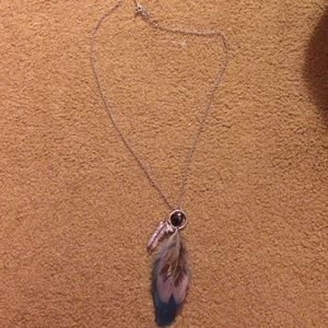 Long feather necklace