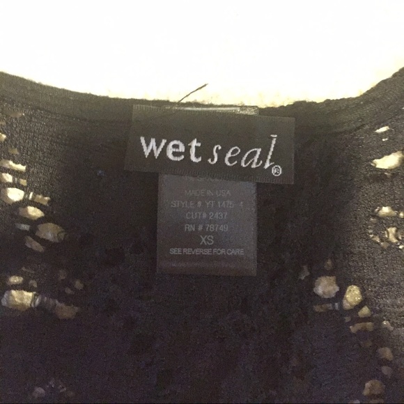 Lace peplum shirt - Picture 3 of 4