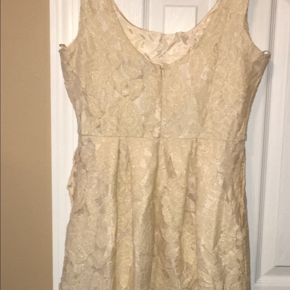 Off white lace shimmer party dress forever 21 - Picture 5 of 7
