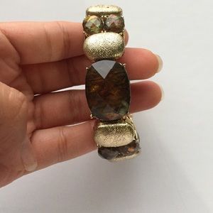 New bracelet Gold W Faceted Stones