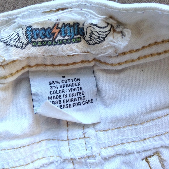 Size 9 Short shorts! 🔥🍺 - Picture 3 of 3