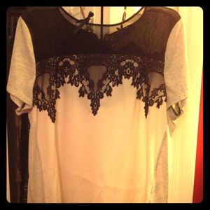 Elegant Apt 9 Dressy top with Black Lace.