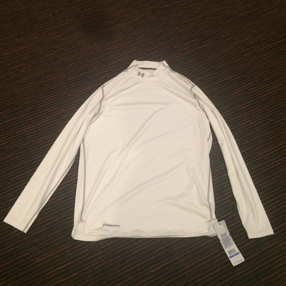 XL Under-Armour coldgear fitted winter wear