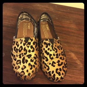 TOMS Girls Youth Glittery leopard animal print