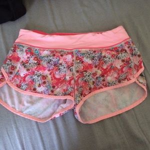 RARE: Lululemon floral speed shorts