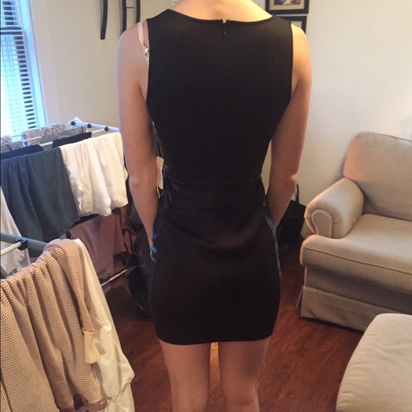 Black Dress - Picture 2 of 3