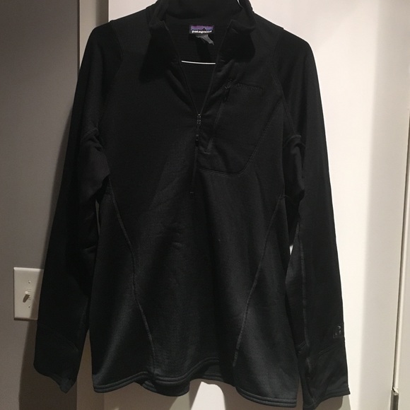 Patagonia Other - Mens LG Patagonia 1/2 zip black warm top