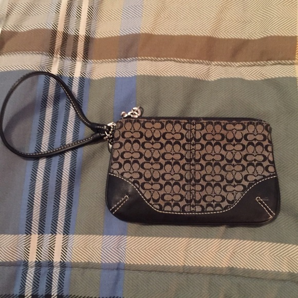 Coach Handbags - Coach wristlet - authentic
