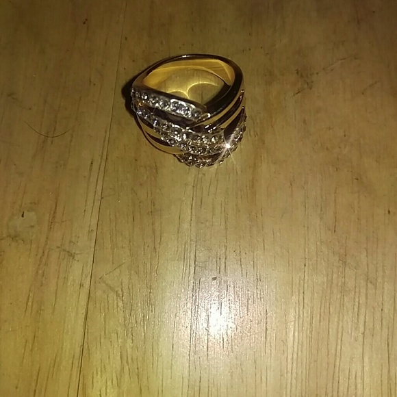 Yellow Gold Plated Crystal Personality Ring - Picture 3 of 3